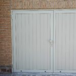 Berger Luxe-Line Twin openslaande deuren verticale panelen Satin Plancha RAL 7032 mat fijnstructuur