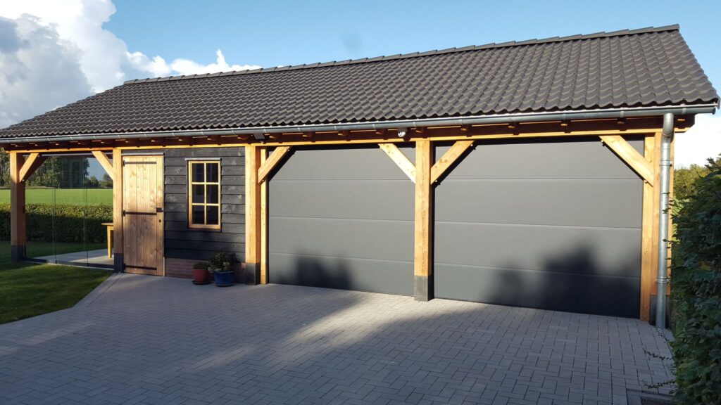 Sectionale garagedeuren Berger Design Line Antra in RAL 7016 antracietgrijs