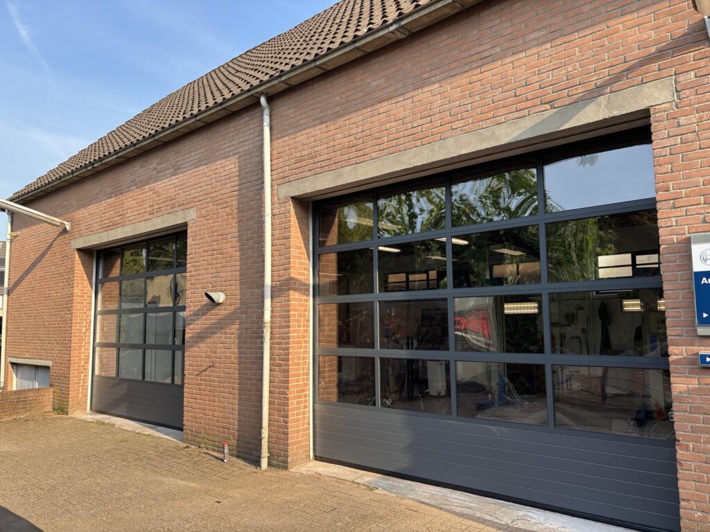 Industriedeur A40 in RAL 7016 antracietgrijs