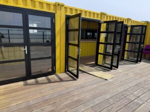 Strandpaviljoen 12 op Texel