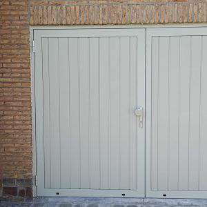 Berger Luxe-Line Twin openslaande deuren verticale panelen Satin Plancha RAL 7032 mat fijnstructuur